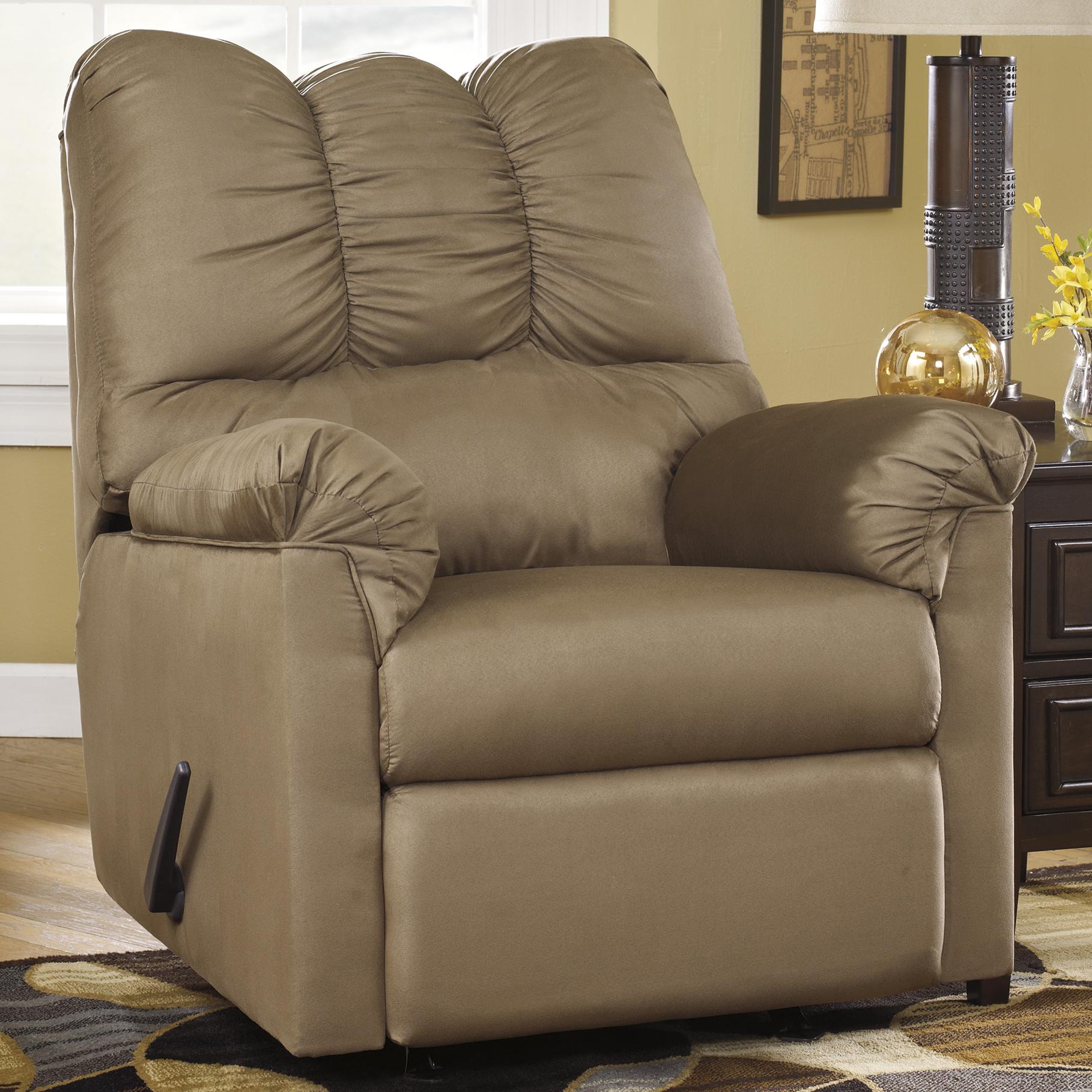 Darcy outlet recliner chair